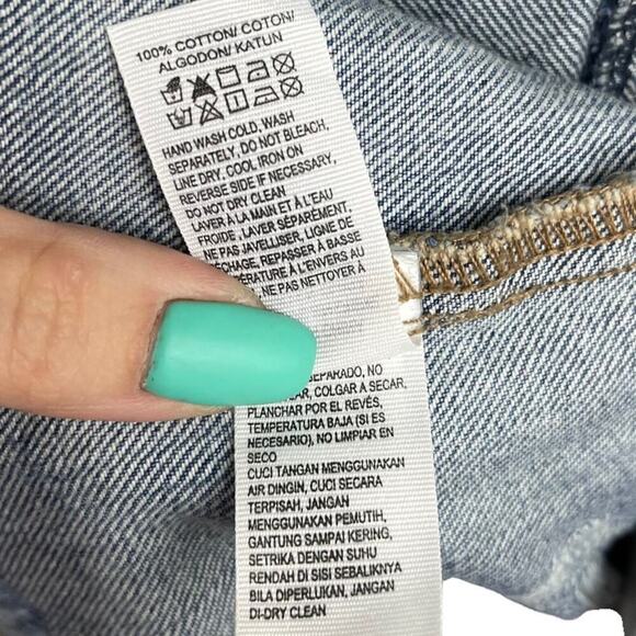 LUCKY BRAND Remade Distressed Denim Waisted Trucker Jacket Raw Frayed Hem XS - Picture 12 of 15